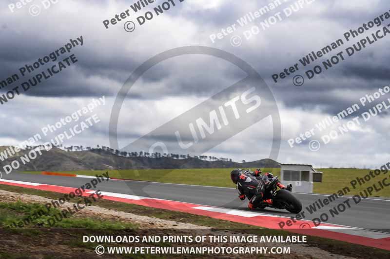 cadwell no limits trackday;cadwell park;cadwell park photographs;cadwell trackday photographs;enduro digital images;event digital images;eventdigitalimages;navarra;no limits trackdays;peter wileman photography;racing digital images;trackday digital images;trackday photos